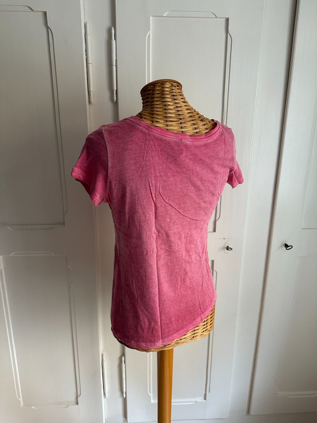T-Shirts: FISHBONE - T-Shirt pink XS – Gebraucht aus Zürich von Diazaio 2