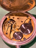 Omega Silber Taschenuhr 0.800 – Grand Prix Paris 1900 läuft