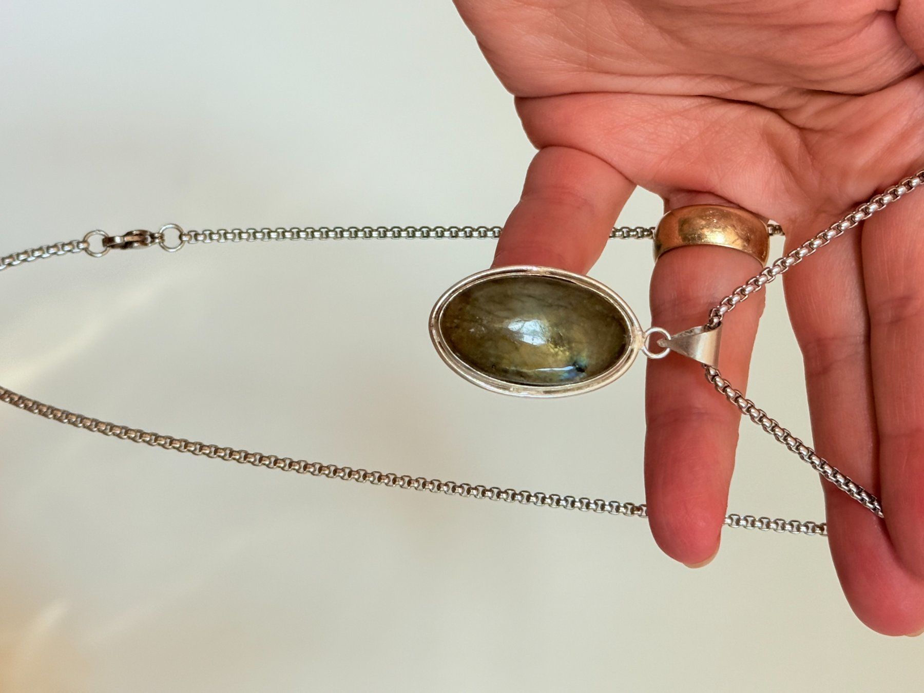 Catenine: Collier Labradorite - Élégance Naturelle ✨ – Nuovo e nell'imballaggio originale da Genève venduto da AGBERG 1