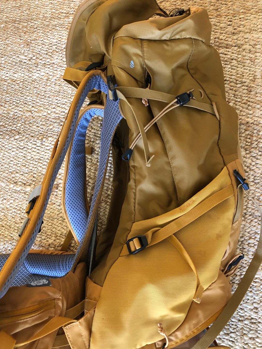 Deuter Zaini: Rucksack Futura Pro 36 – Usato da Zürich venduto da springsummer 9