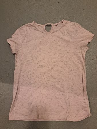 Zu verkaufen schönes T-Shirt Gr.146/152