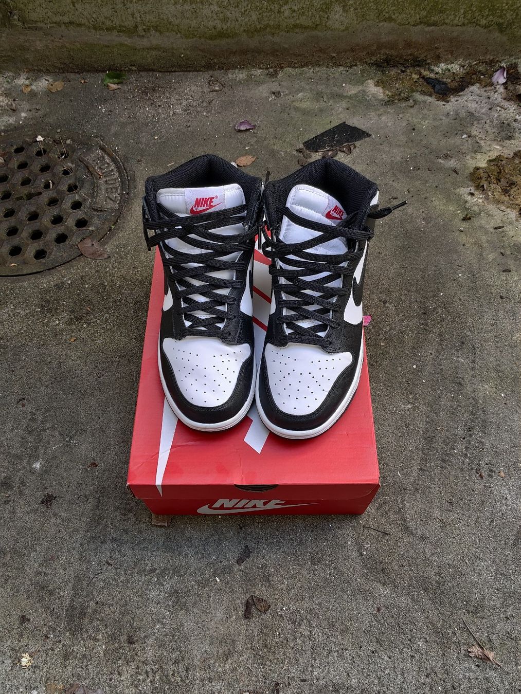 Nike Scarpe da uomo: Nike Dunk high "Panda"  – Nuovo (secondo la descrizione) da Herzogenbuchsee venduto da pre_h27s 1