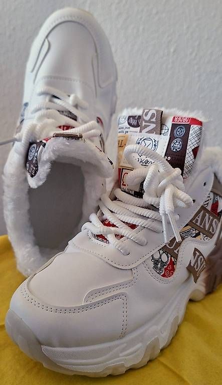 Damenschuhe: Damenschuhe, 1 Paar Flauschis... – Gebraucht aus Reinach BL von kri_v5yj 3