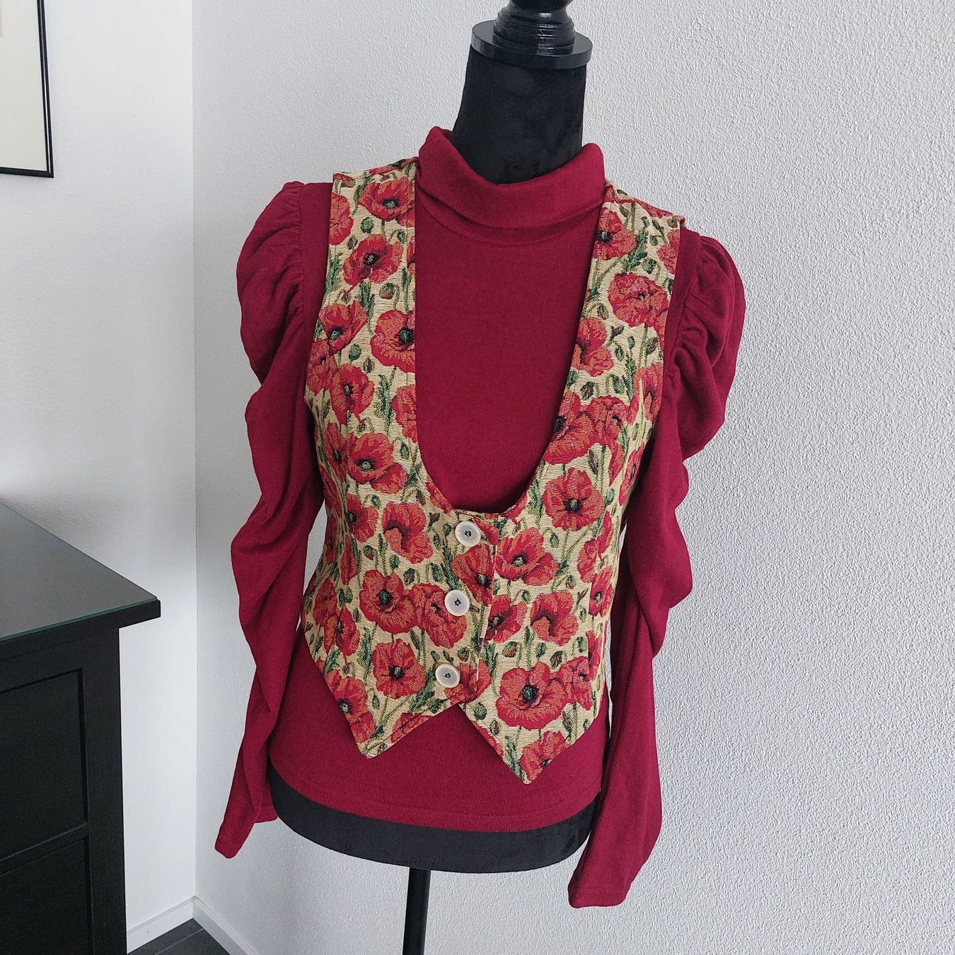 Maglioni & Felpe: SET: Rollkragenpulli + Weste – Nuovo e nell'imballaggio originale da Muri AG venduto da ReBoutique