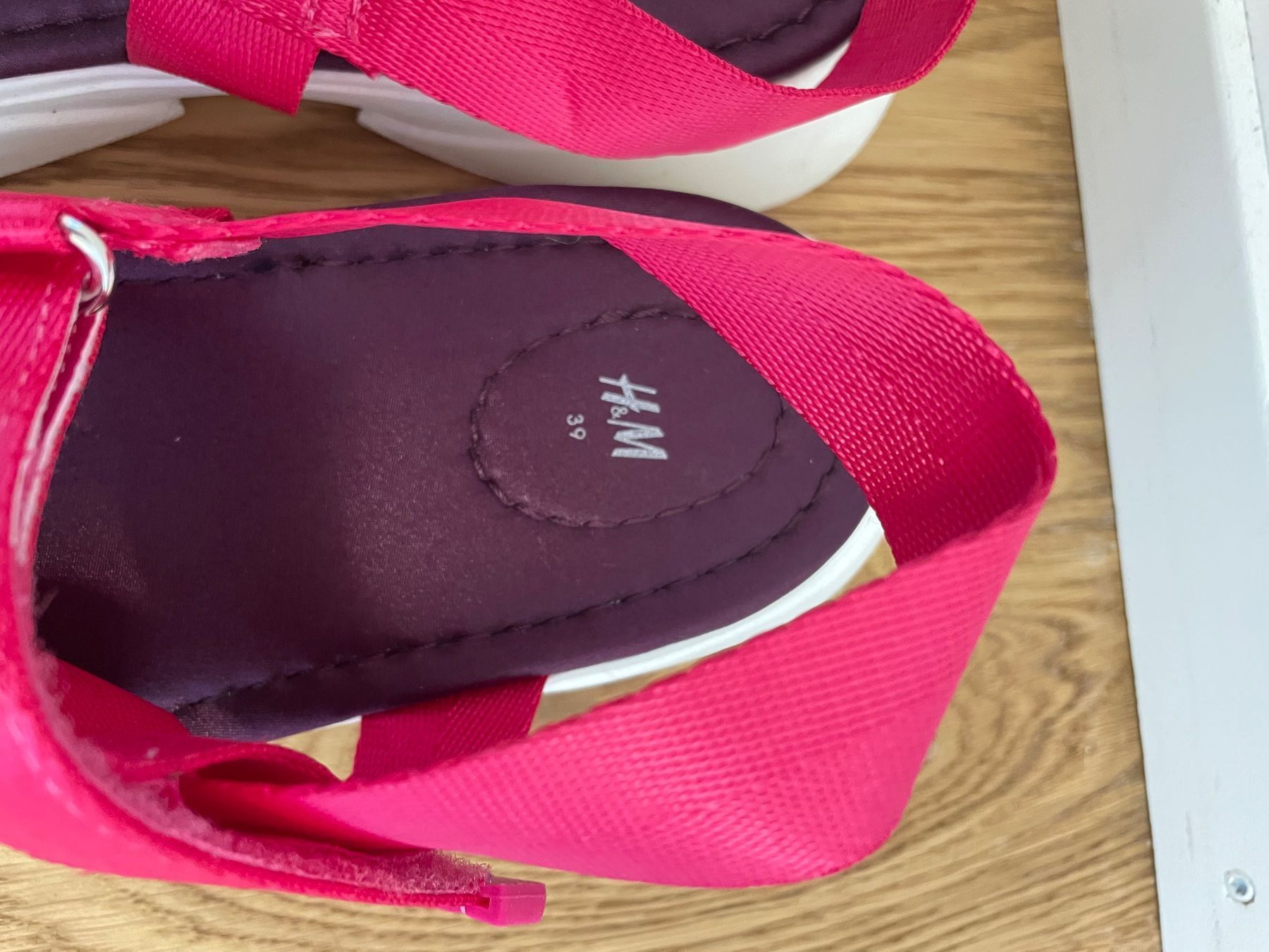 H&M Scarpe da donna: Neue H&M Sandale 39 mit Strass – Nuovo e nell'imballaggio originale da St. Gallen venduto da jojan 3
