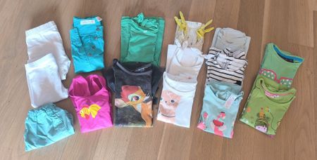 Sommer Mädchen Kleider-Paket Gr. 92 (15 Teile)
