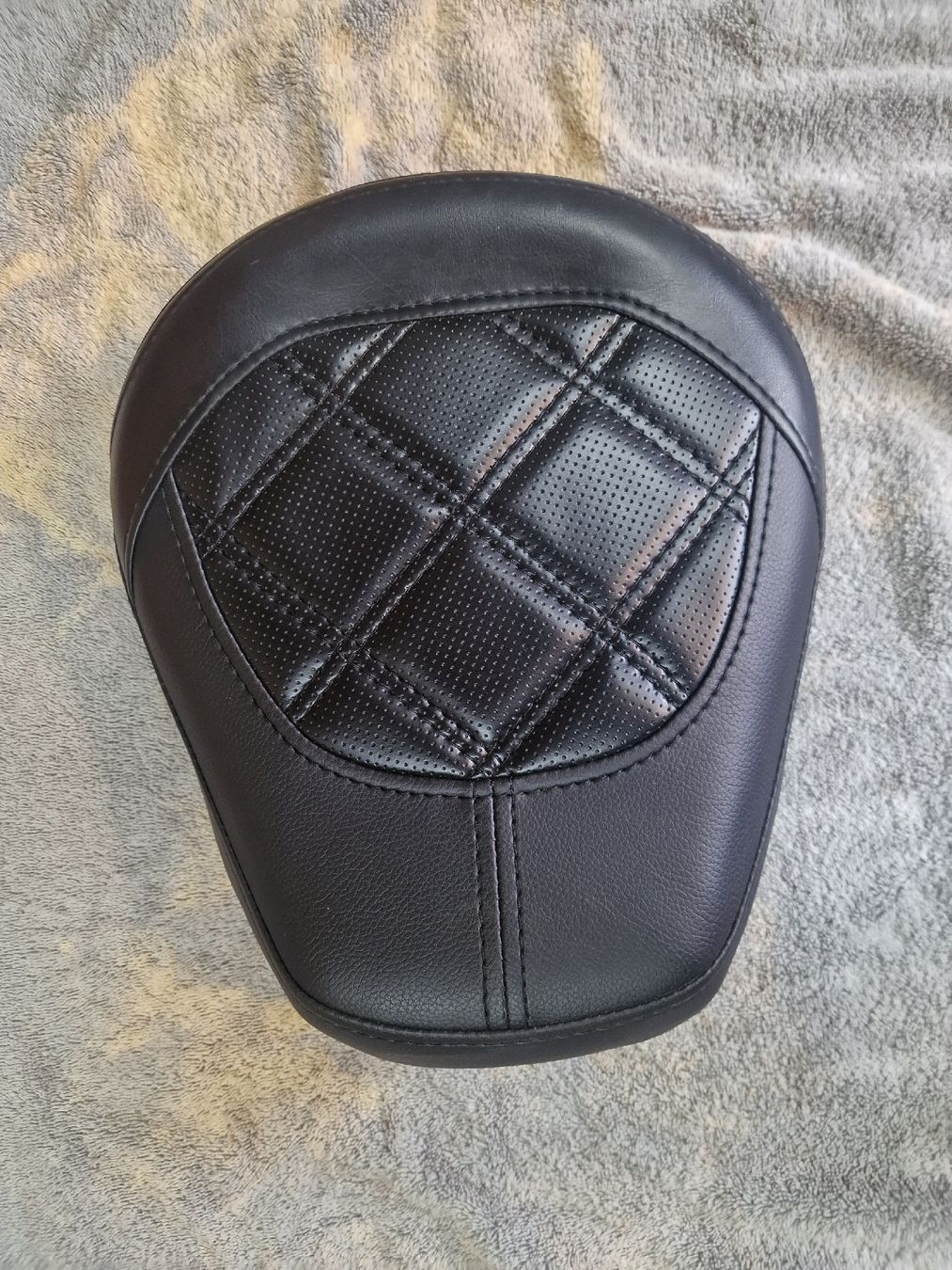 Harley-Davidson Tutti i ricambio per moto: Harley Davidson-Sattel – Usato da Krummenau venduto da Falke1 3