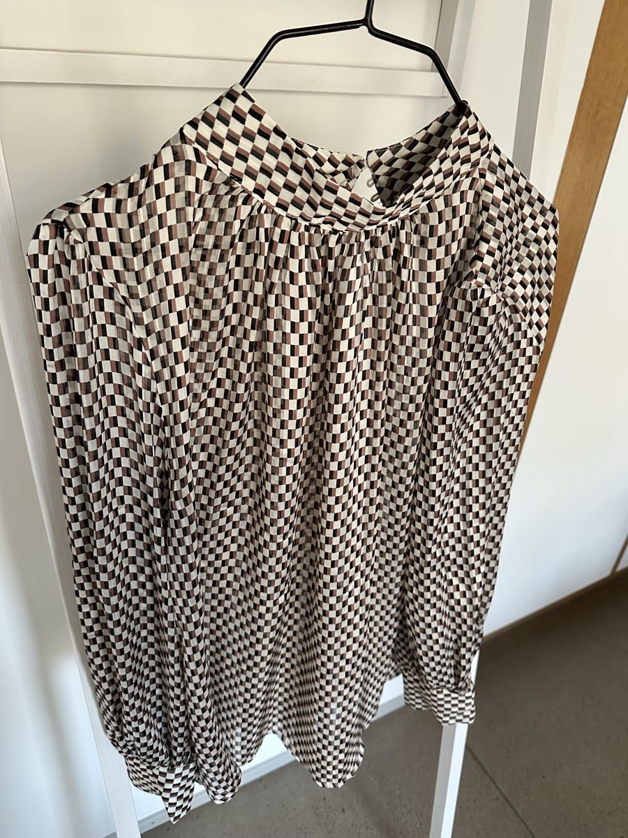 H&M Chemisiers: Bluse H&M Muster L Shirt Business – D'occasion à Zürich par top_fj7h