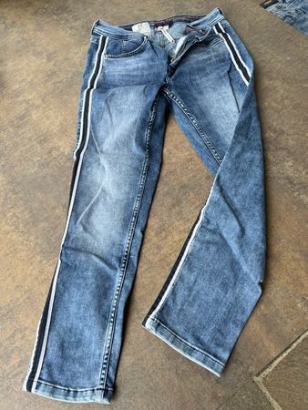 Street One Damen Jeans blau mit Galonstreifen Grösse 26