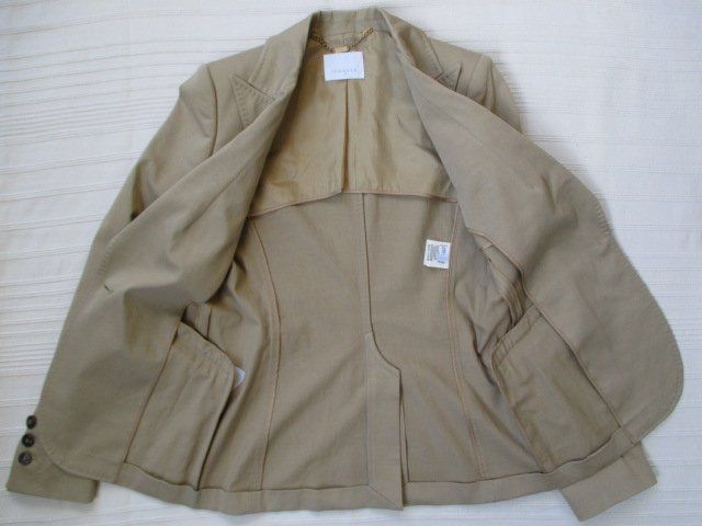 Iceberg Jacken: ICEBERG – beiger Blazer Jacke IT 42 – Gebraucht aus Wetzikon ZH von icewear 2