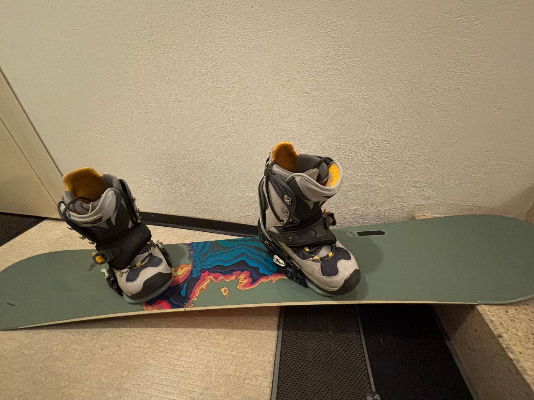 Burton Boards: Snowboard Burton Frontiere 158 – Gebraucht aus Commugny von jcb_7ssl 1