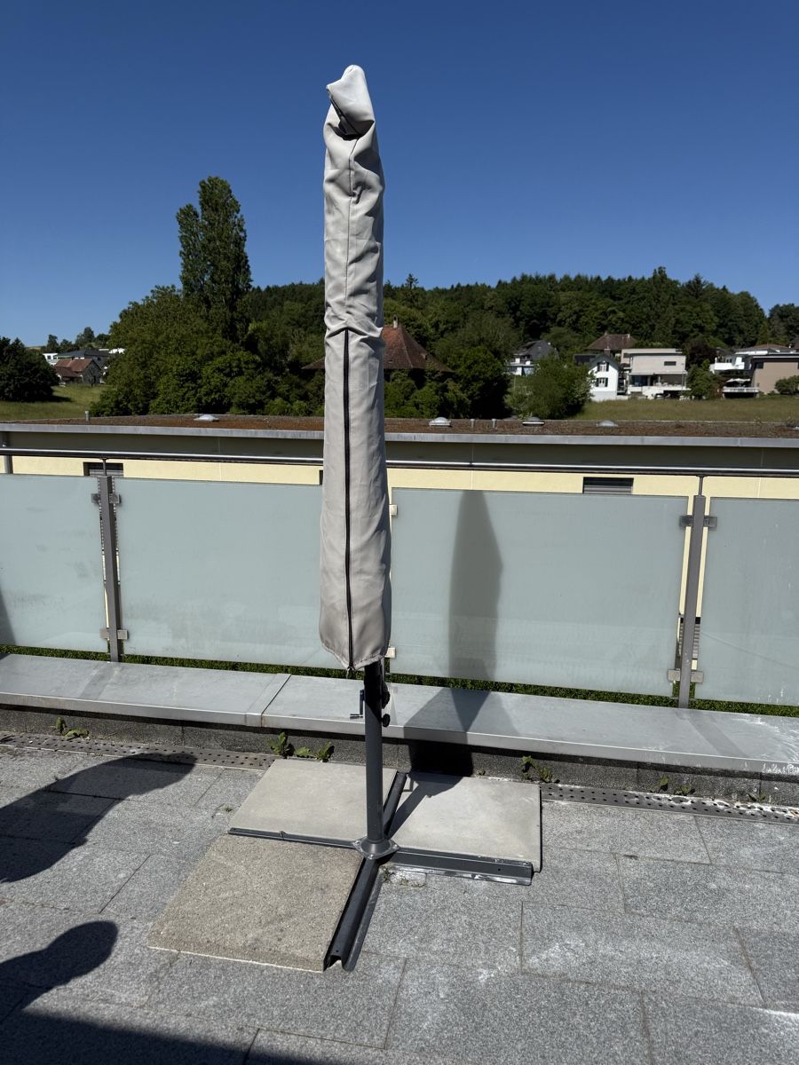 Ombrelloni: Sonnenschirm 270 cm anthrazit – Usato da Kölliken venduto da Vivii01 2