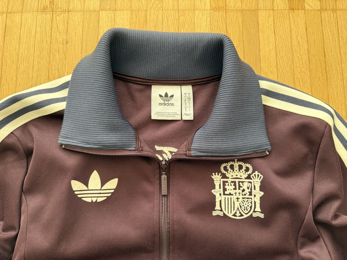 Adidas Vestes: Adidas Trainingsjacke Spanien Grösse S – D'occasion à Luzern par altbau 1