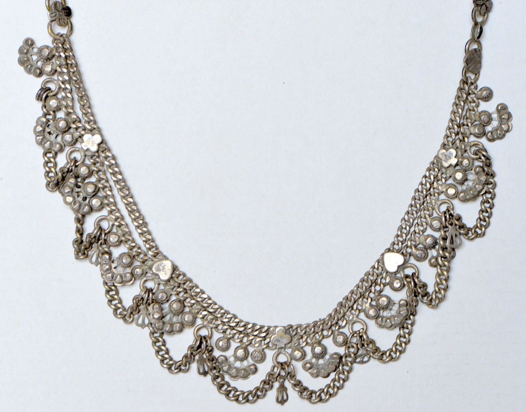 Catenine: Ancien collier en métal – Usato da Neuchâtel venduto da Neuchatel 4