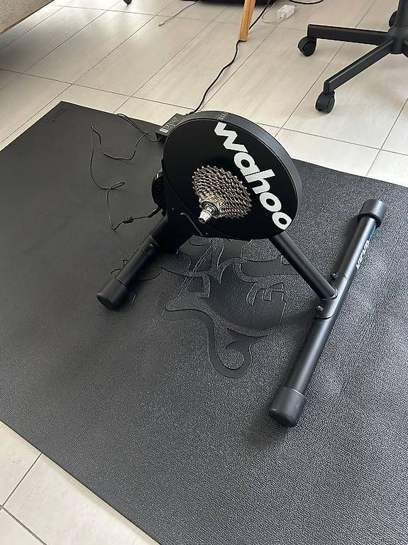 Vélos d'appartement: Wahoo KICKR CORE  – D'occasion à Villeneuve VD par Giuliano17 1