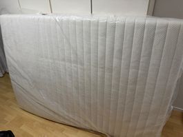 Matratze TopSwiss Medium 140x200