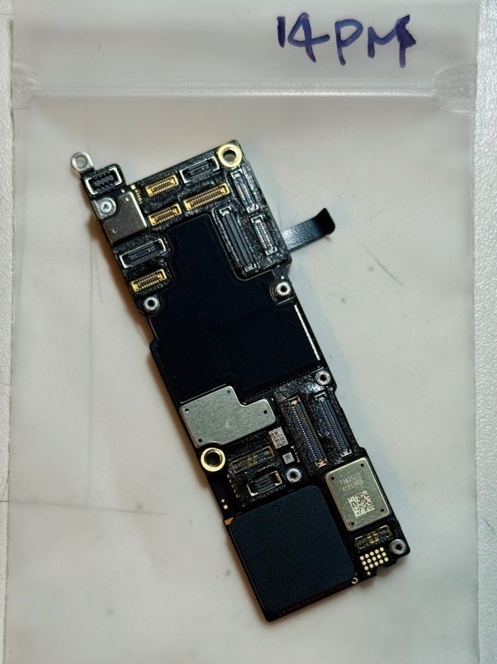 Apple Telefoni cellulari / Smartphones: Carte mère iPhone 14 Pro Max État : occasion – Difettoso da Morges venduto da DA-repa