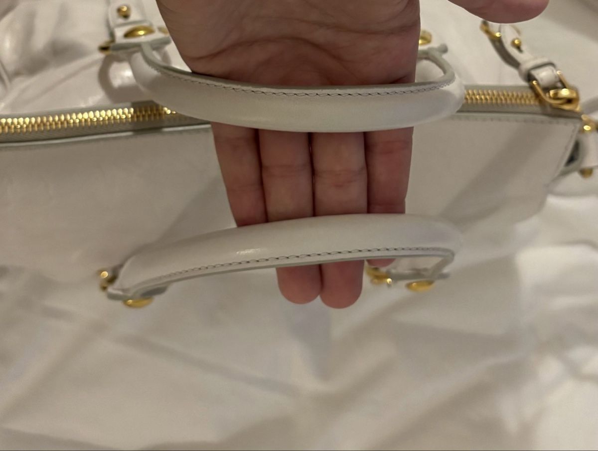 Miu Miu Borse da donna: Miu Miu Vitello Bag Weiss – Nuovo (secondo la descrizione) da Urdorf venduto da Lija.x 5