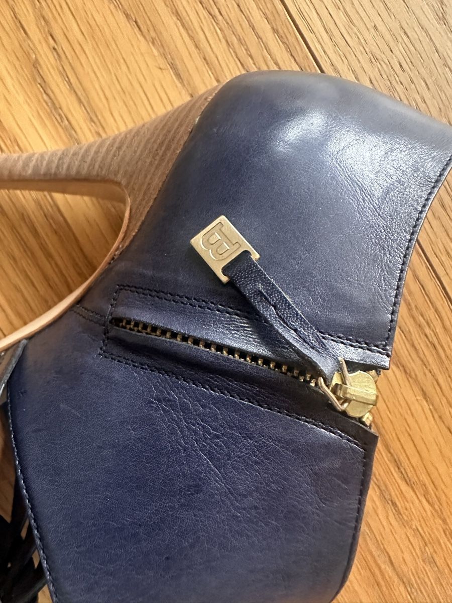 Bally Damenschuhe: Bally Schuhe 1x getragen navy 38 – Gebraucht aus Pfaffhausen von Klaras_second_hand 1