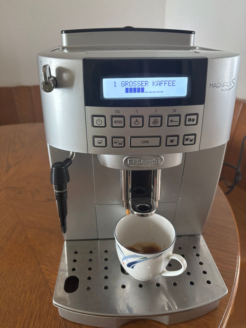 De'Longhi Kaffeemaschinen & Espressomaschinen: Kaffeemaschine De´Longhi Magnifica S Plus – Defekt aus Gossau SG von Gusho 1