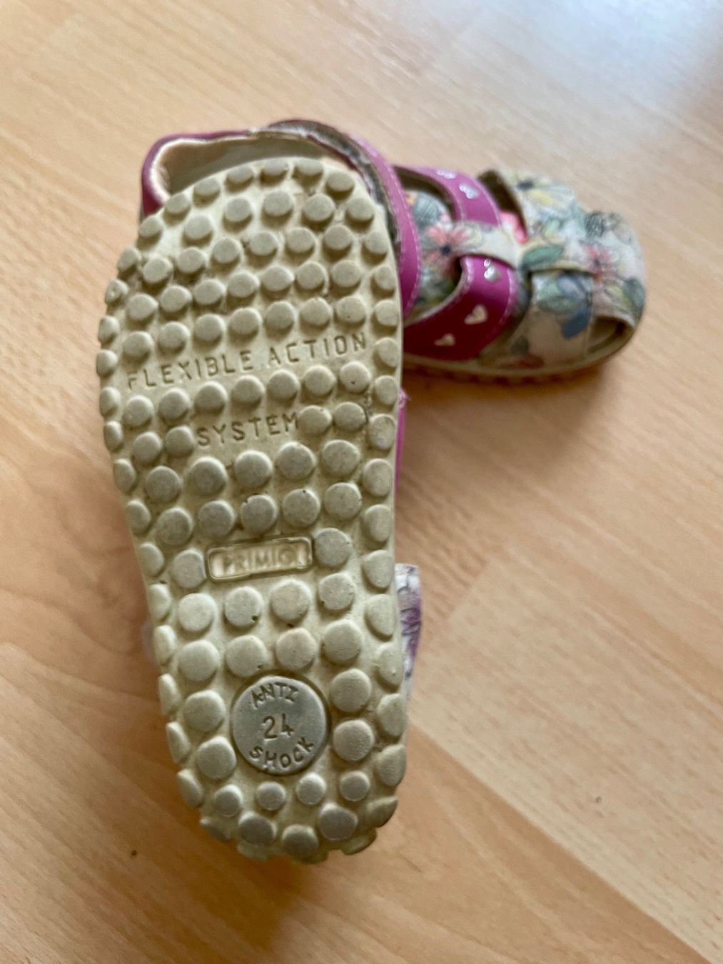 Primigi Scarpe per ragazze: Sandalen Mädchen von Primigi, Grösse 24 – Usato da Weingarten-Kalth venduto da ana_tim 2