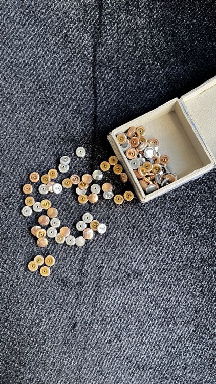 Montres: Diverse Uhren-Kronen, Ersatzteile, Basteln - Konvolut! – Neuf (Voir description) à Grenchen par chththl