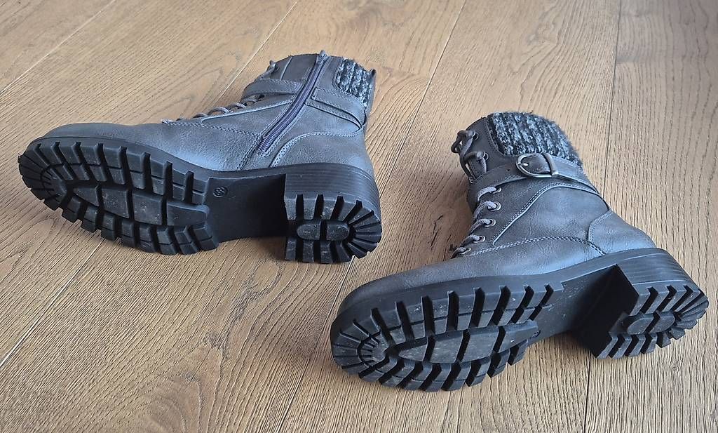 Landrover Scarpe per ragazze: Stiefeletten, Landrove, Gr. 38 – Usato da Bülach venduto da Best-Touchdown 2