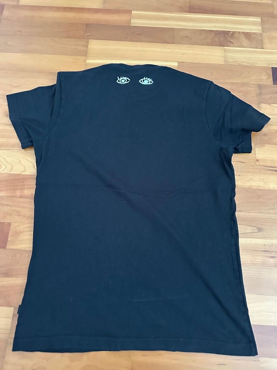 T-shirt: schwarzes Tshirt – Usato da Romanshorn venduto da ila_2nzf 1