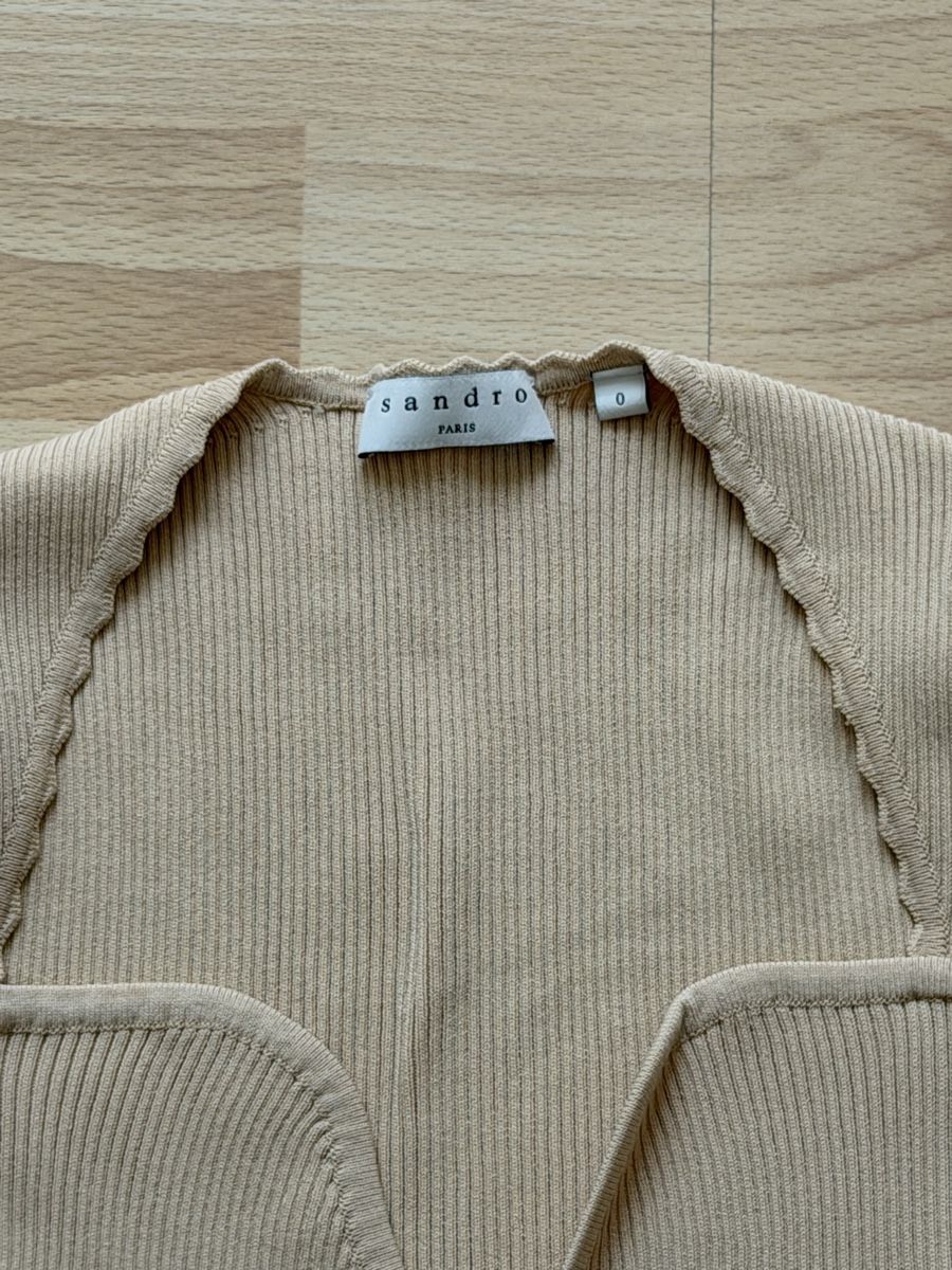 Tops: Sandro Top – Neu (gemäss Beschreibung) aus Schaffhausen von LisaU 1