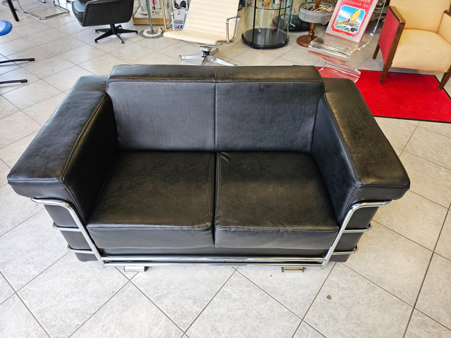 Sofas: Le Corbusier Replika Sofa Bauhaus Couch Schwarz Chrom – Gebraucht aus Nottwil von  7
