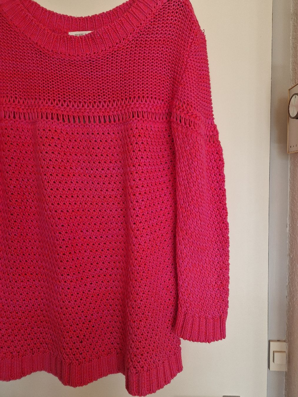 Balmain Maglioni & Felpe: Pull rose vif Pierre Balmain T.M coton – Usato da Pully venduto da Patriciaeve 1