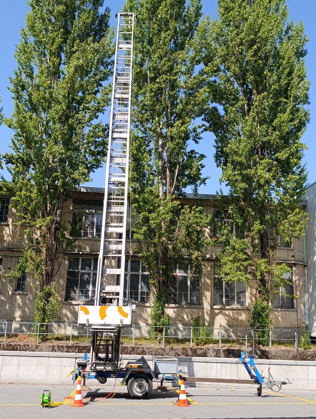Altro per stoccaggio & trasporto: Lastenaufzug "CTE Elevatori EP 250" 25m/250kg – Usato da Herisau venduto da Tosam_WinWin 1