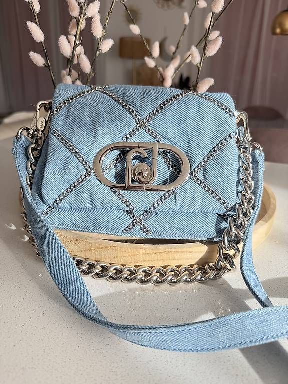 Liu Jo Borse da donna: LIU JO LAPUFFY Umhängetasche  blue denim – Nuovo (secondo la descrizione) da Ballwil venduto da Larabjx