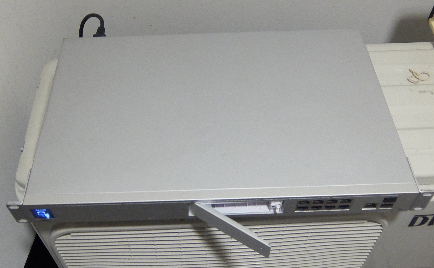 Unifi Modem & Router: unifi network udm pro – Usato da Basel venduto da Elektronik_Markt 6