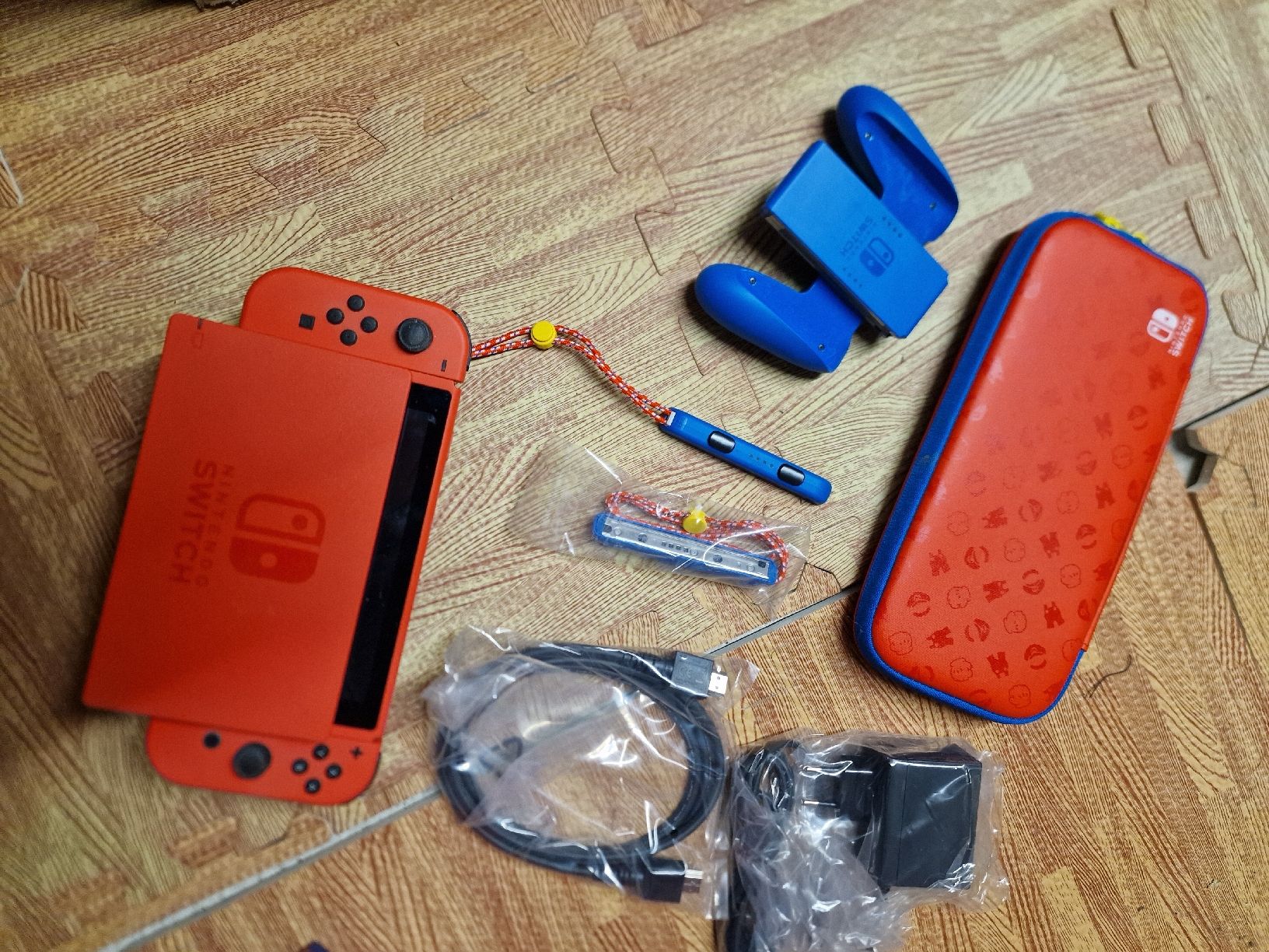 Nintendo Console: Nintendo Switch mit Zubehör – Usato da Ebertswil venduto da cre_r7hz 2
