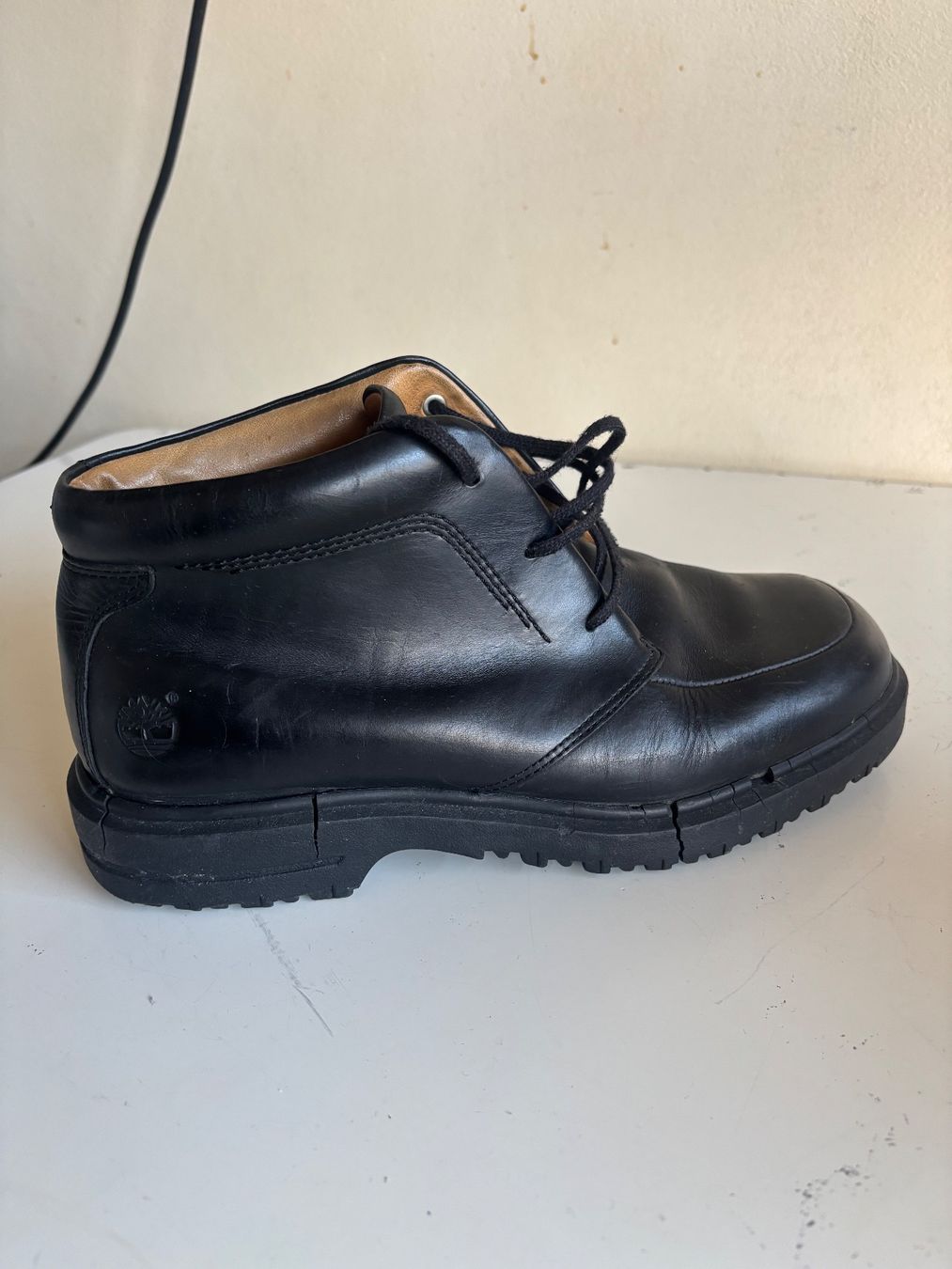 Timberland Scarpe da uomo: Chaussures Timberland Leather – Usato da Lausanne venduto da ali_eddine 1