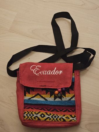 Rote Umhängetasche "Ecuador"