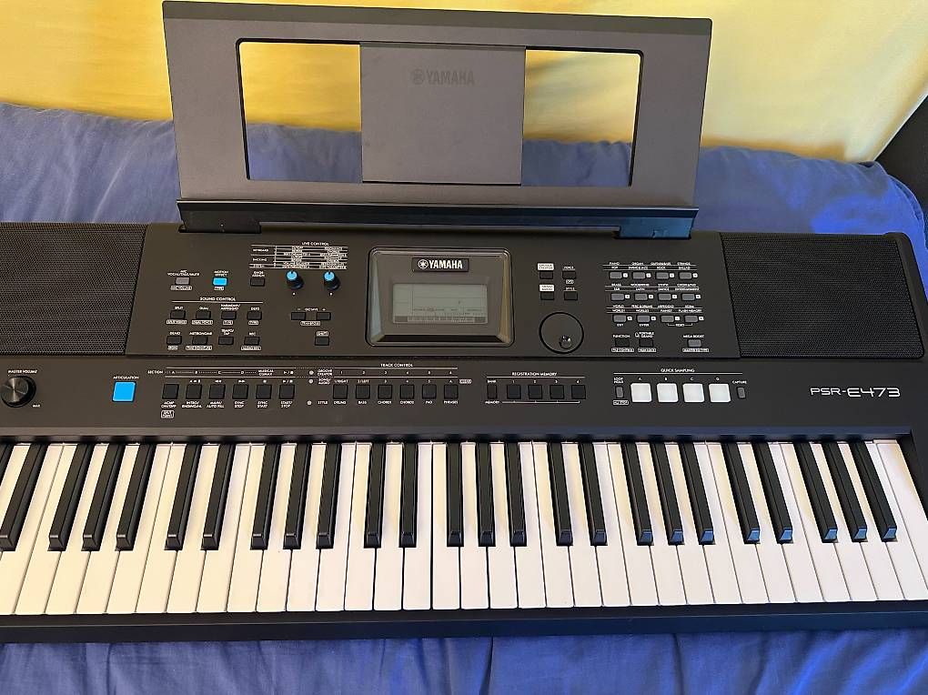 Yamaha Strumenti musicali: Yamaha Keyboard (PSR-E473) – Usato da Winterthur venduto da kei_z5z5 1