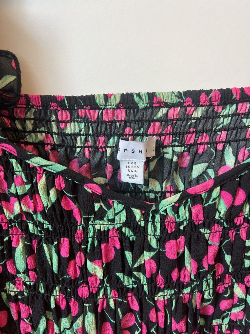 Bershka Top: BERSHKA Blumen-Top – Nuovo (secondo la descrizione) da Bülach venduto da deinmica 2