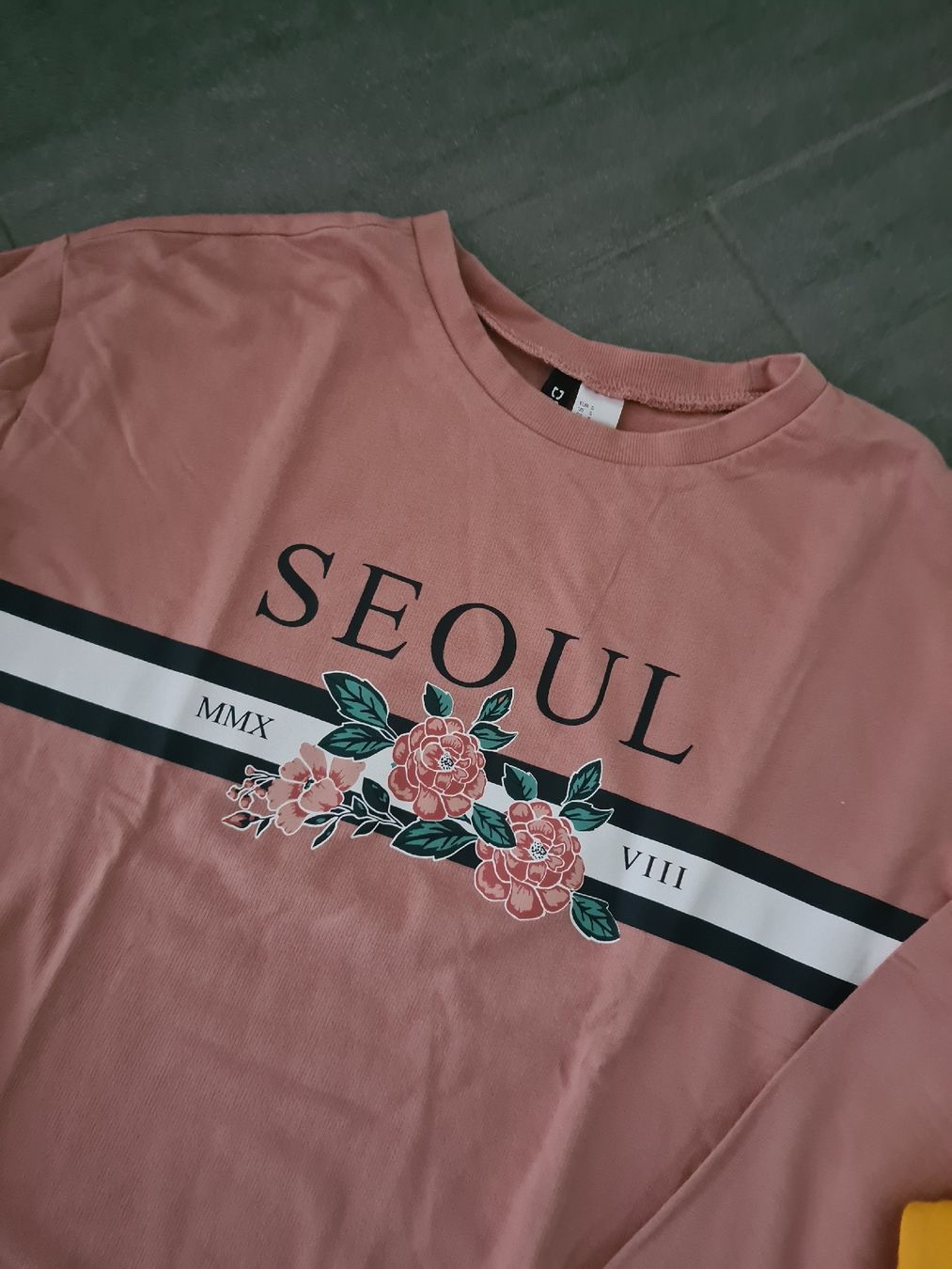 H&M T-shirt: H&M Divided Pulli Gr.S – Usato da Mezzovico venduto da maemy 1