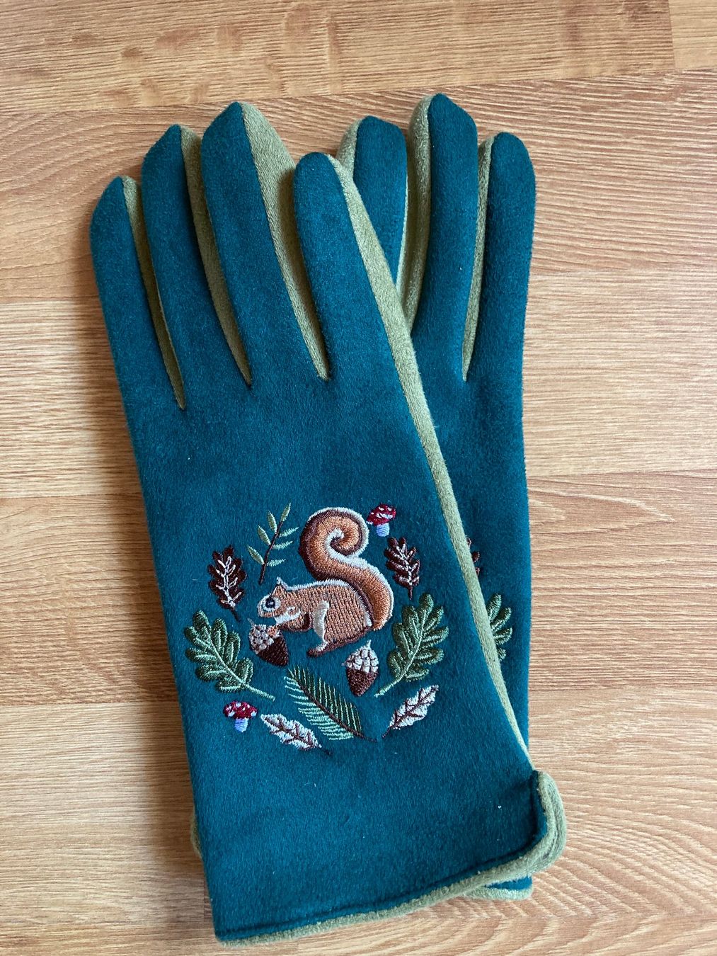 Guanti & manicotti: Süsse Handschuhe, Grösse 7 – Usato da Oberembrach venduto da Freeflute