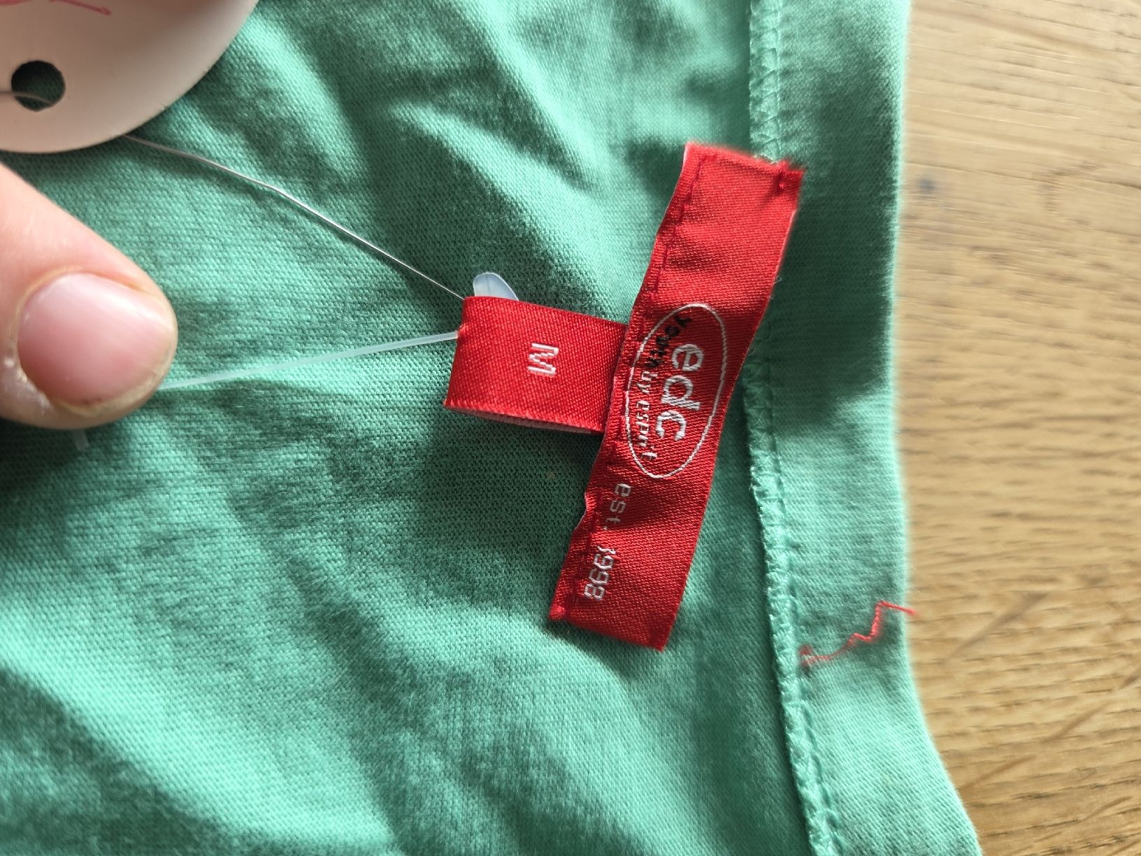 Pullover & Sweatshirts: Pulover Kinder Grösse M  – Gebraucht aus Altstätten SG von Carrybones 2