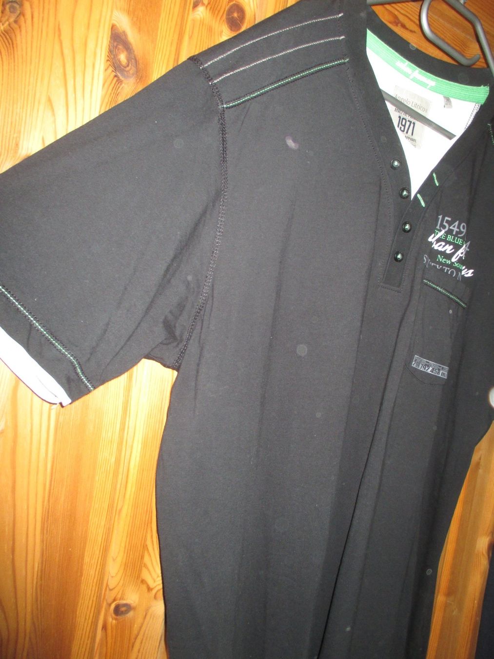T-Shirts: 2 ER SET SHIRTS GROSSE GRÖSSE 2 XL 60/62 – Gebraucht aus Winterthur von katzen07 2