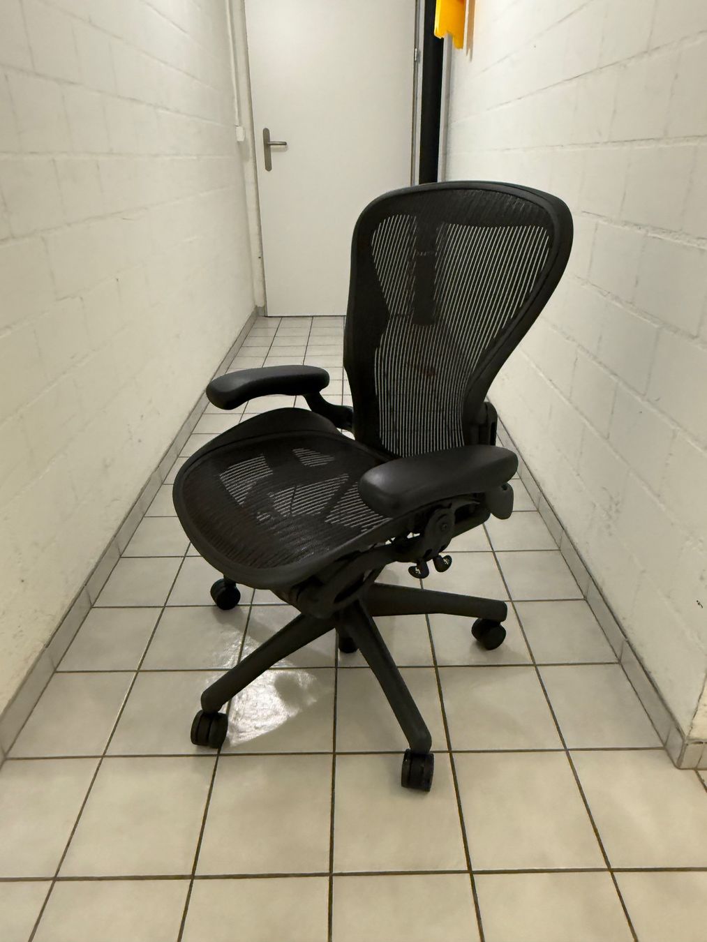 Herman Miller Stühle: Herman Miller Aeron Size B – Gebraucht aus Frauenfeld von Elooooo 1