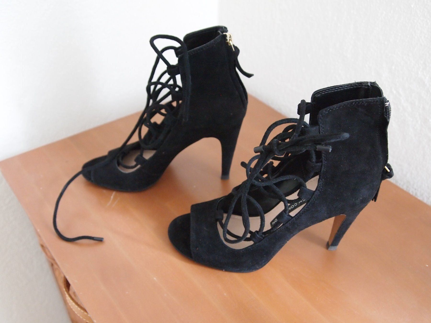 Scarpe da donna: French Connection Wildleder Boots – Usato da Volketswil venduto da ald_2x9b 1