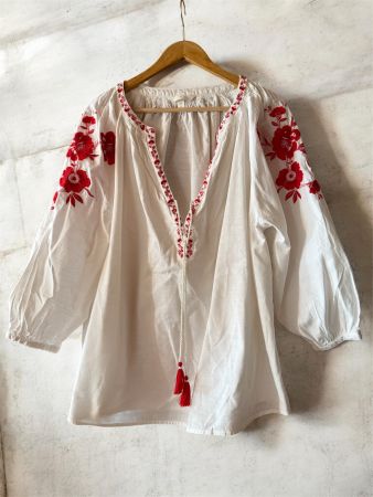 Ethno-Bluse mit Stickerei weiss/rot Grösse XL