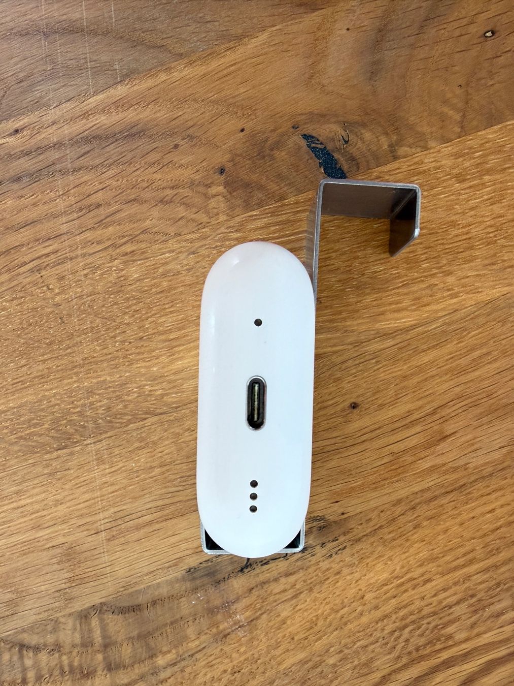 Apple Cuffie: APPLE AirPods Pro 2 Charging Case – Usato da Lausanne venduto da Nine1982 8