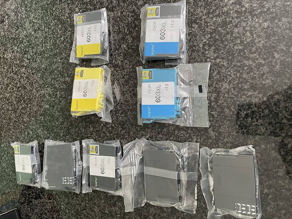 Cartouches & Toner: Druckerpatrone  Epson / Set – Neuf avec emballage d'origine à ossingen par franco057 3