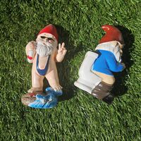 2 kleine Gartenzwerge