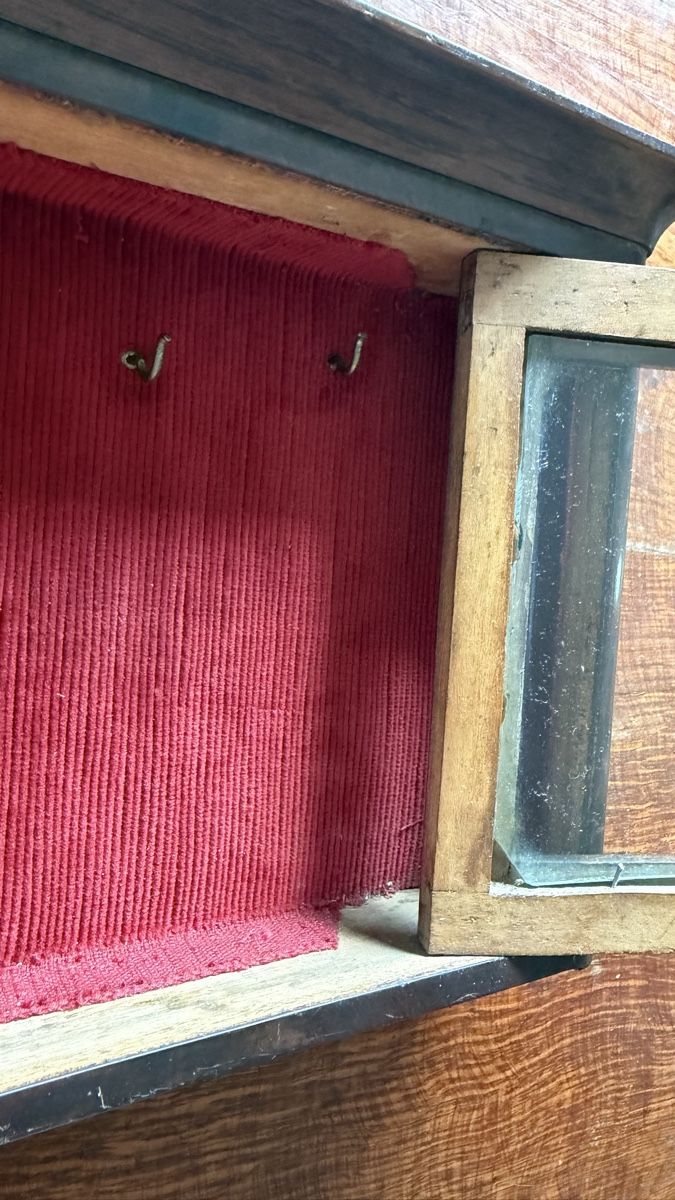 Vetrine: Kleine Vitrine Wandvitrine antik – Usato da Riedholz venduto da Frettchen63 5